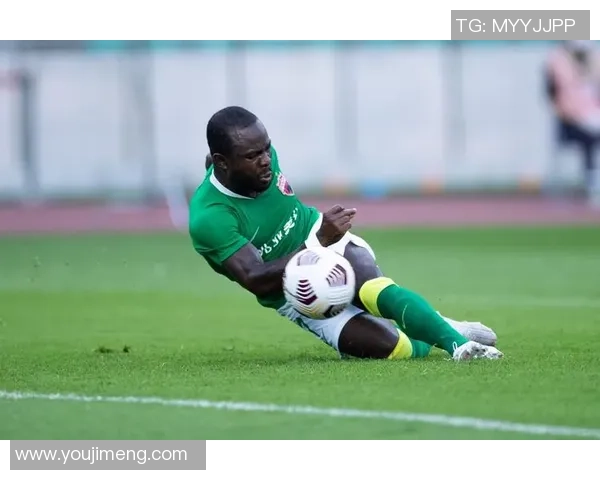 武汉滑板队在极限运动会中以96分稳居积分榜首位